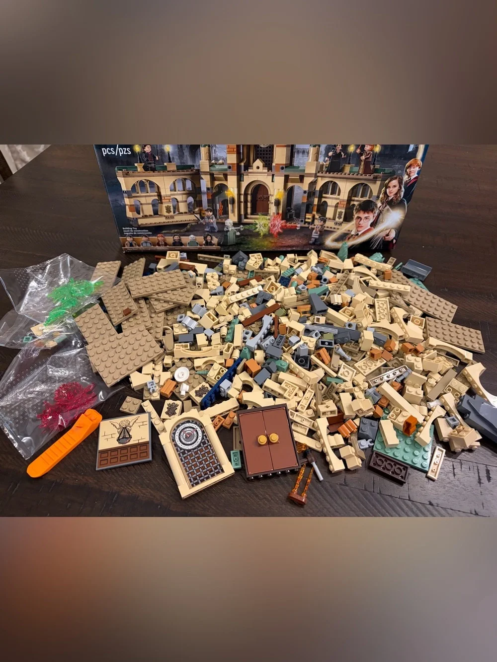 Retired LEGO Harry Potter: The Battle of Hogwarts Set #76415